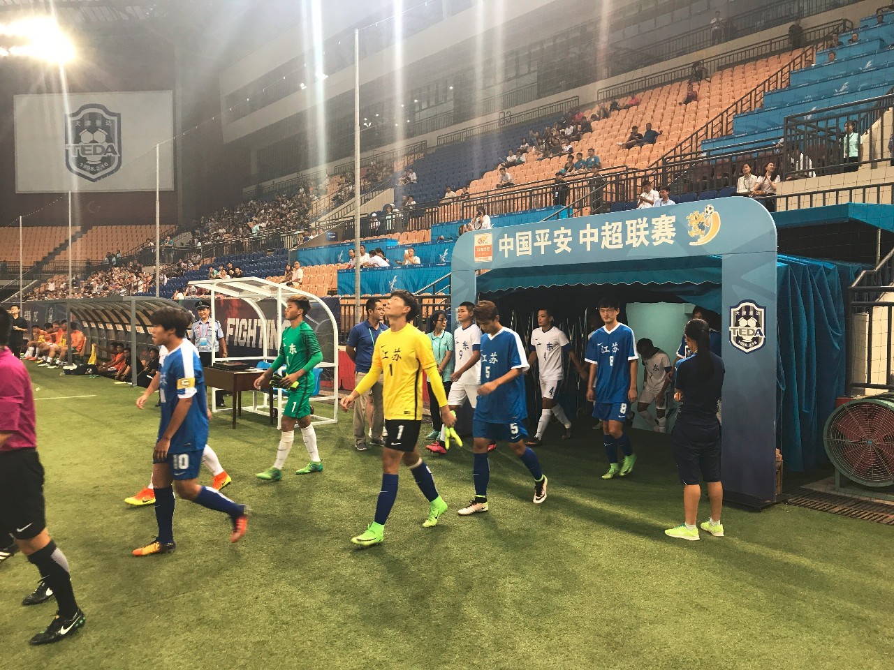 RNG横扫LGD,Doinb拿下关键大龙强强对话四强赛,强势挺进下一轮 RNG横扫LGD,Doinb拿下关键大龙强强对话四强赛,强势挺进下一轮