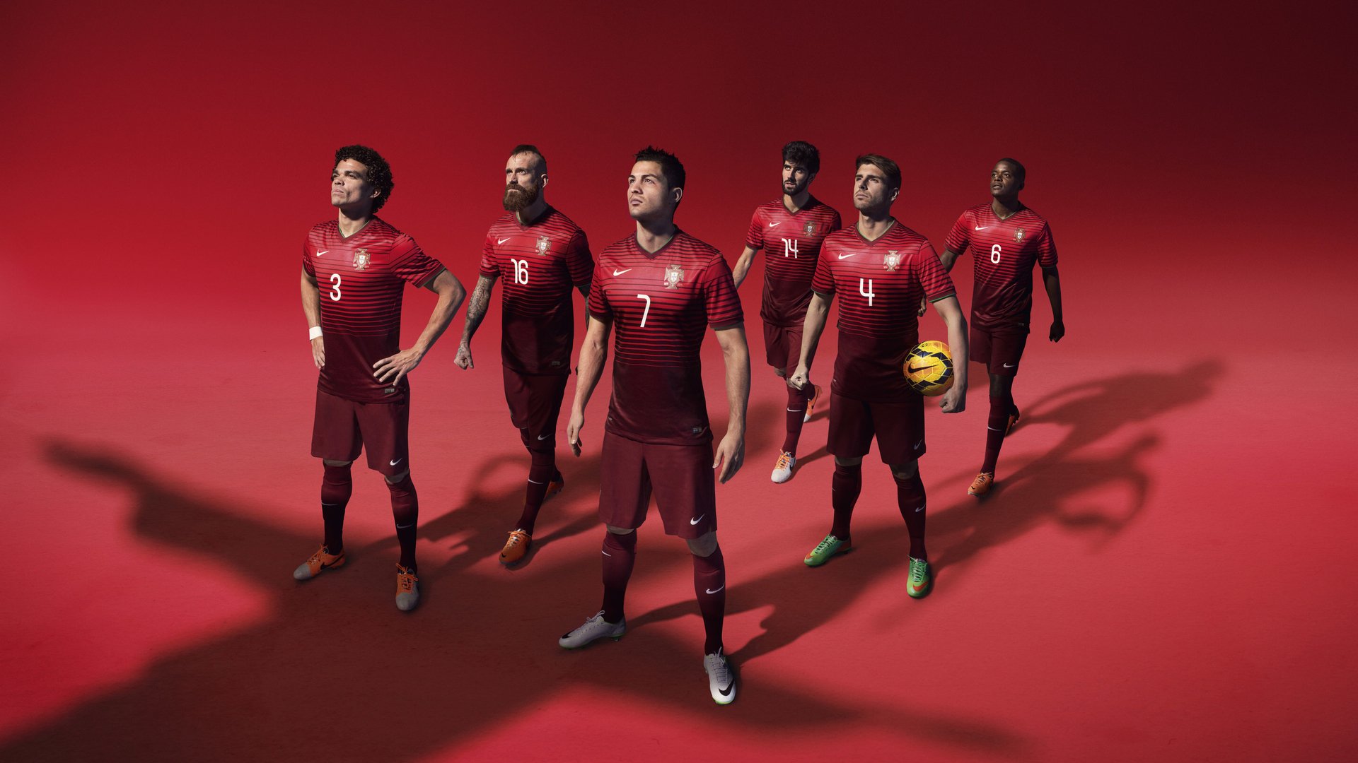 悬念终结者阿坎吉，他用一记重拳，为瑞典打出了完美节奏