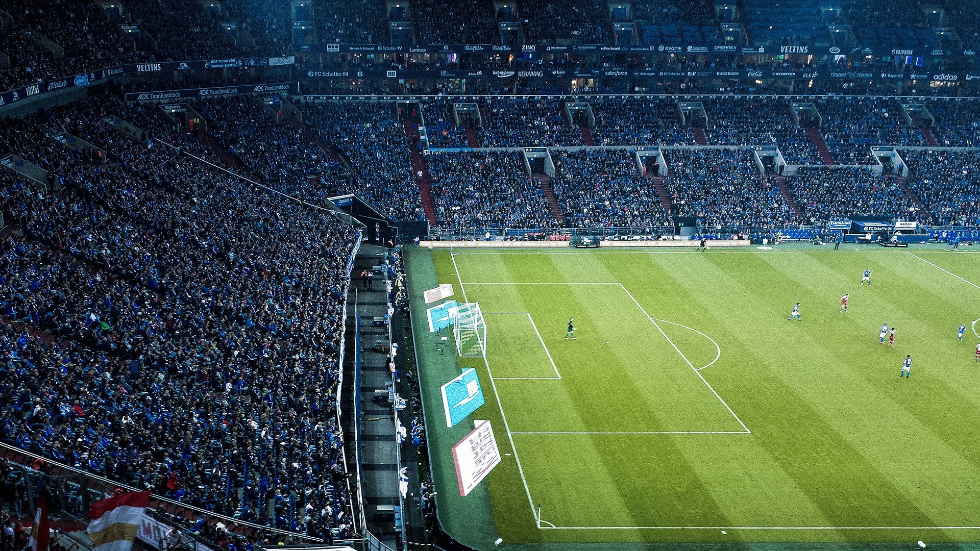 他用一记致命抢断，撕碎了王者的傲慢