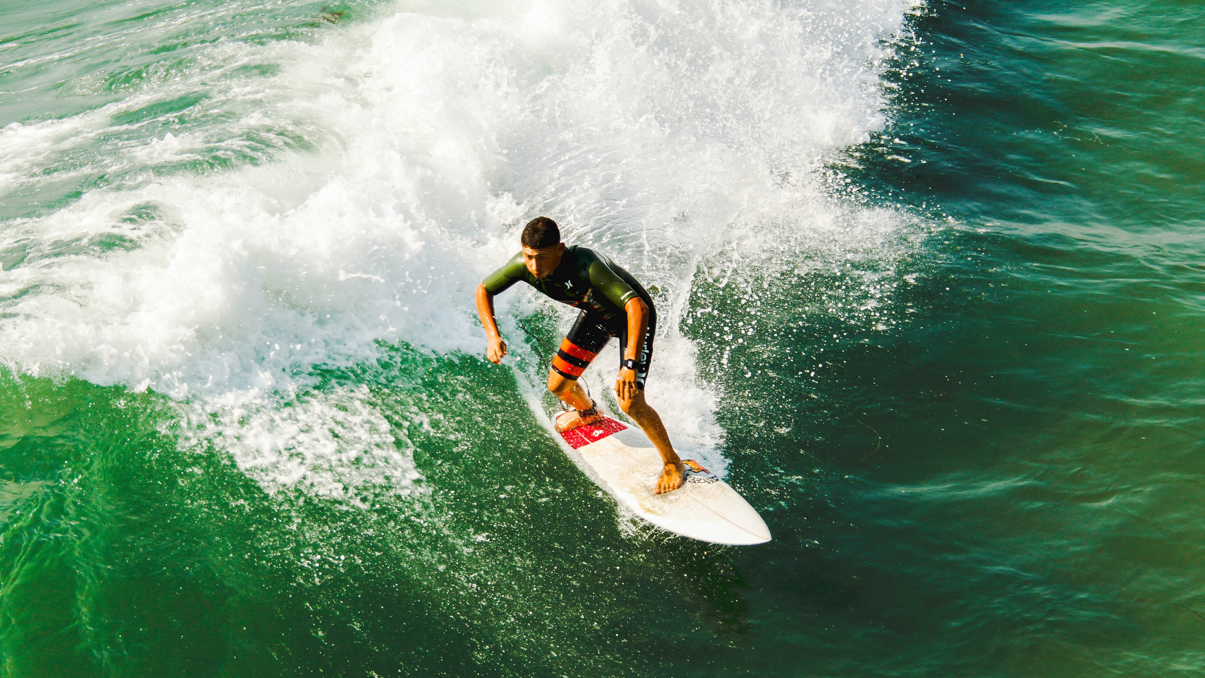 开云APP-金色战车碾碎黑钻之陨，梅西暗影策动改写日耳曼战局